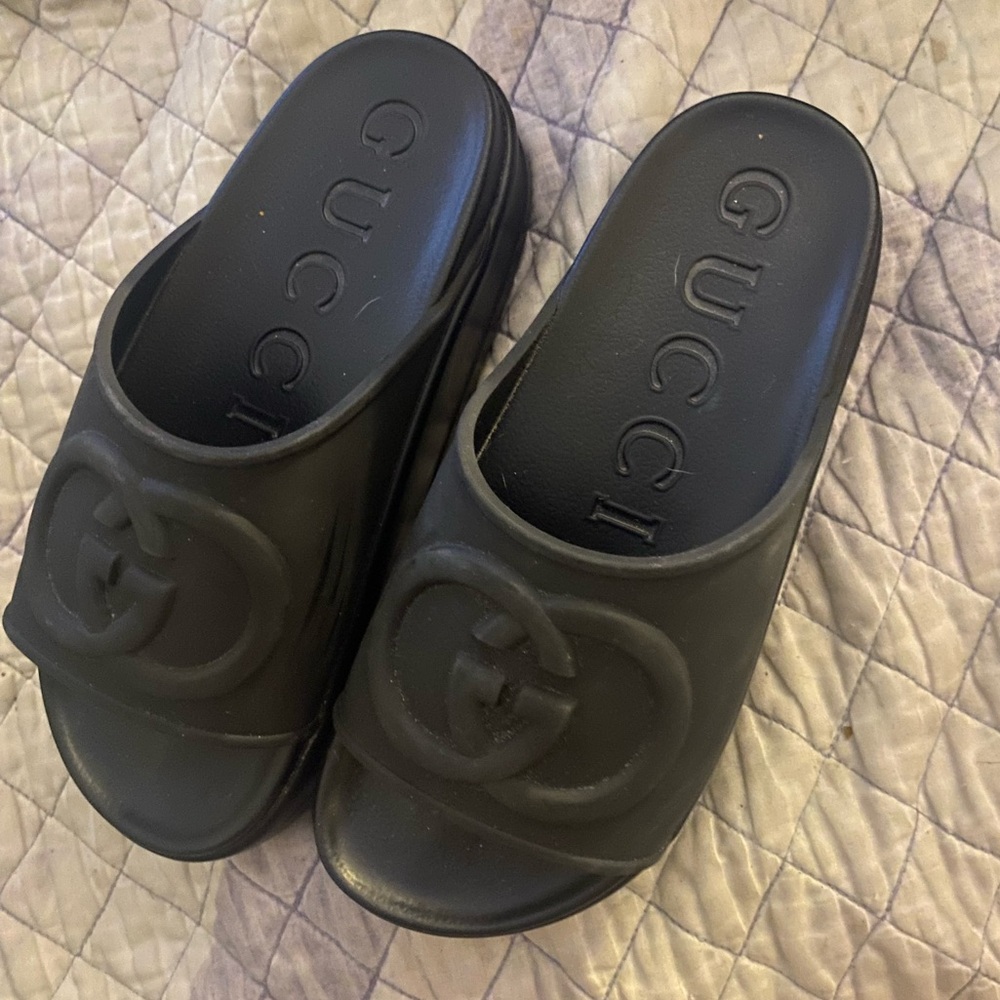 Women Gucci Sandals